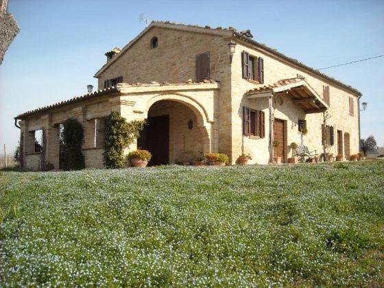 Cascinale La Mimosa Bed and Breakfast Cupramontana Exteriör bild