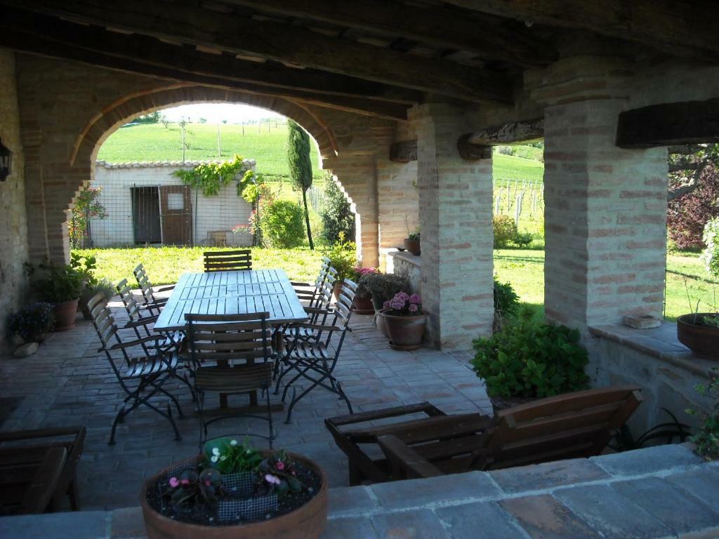 Cascinale La Mimosa Bed and Breakfast Cupramontana Exteriör bild